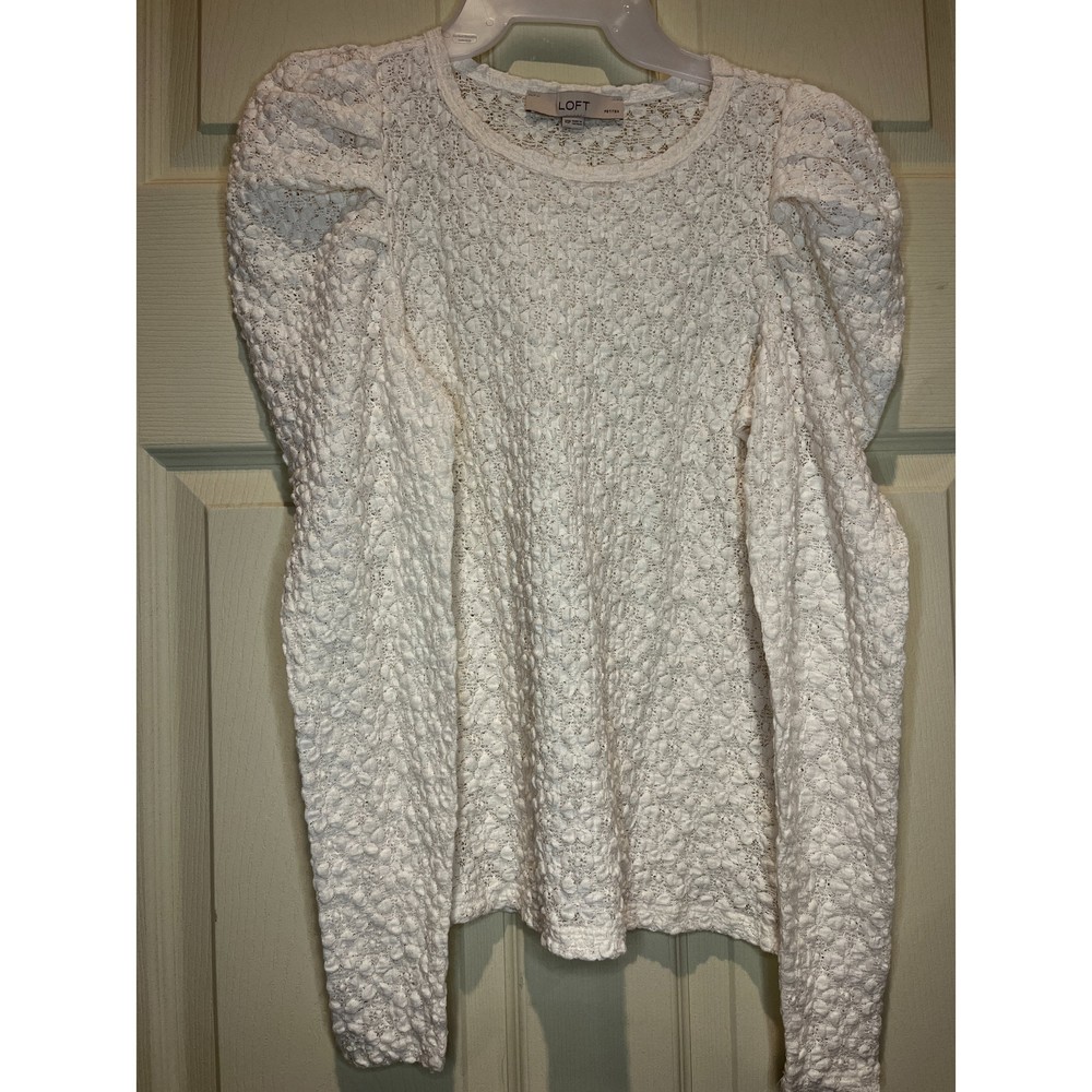 Loft Soft Lace Puffed Shoulder Top